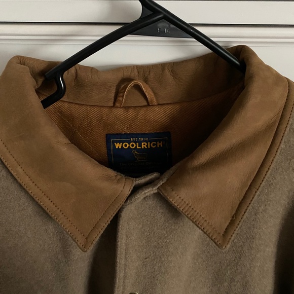 Men’s Woolrich Coat - Picture 4 of 8